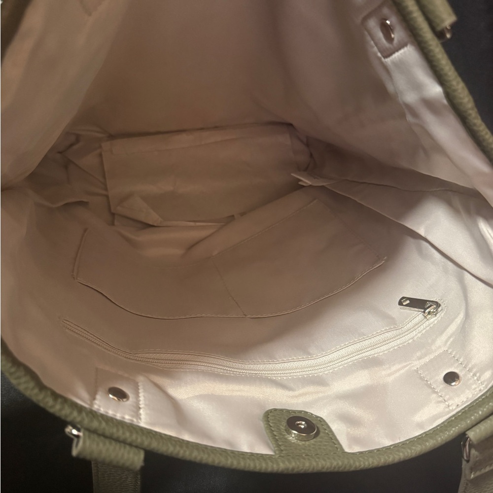 Thirty-One Striped Olive ColorblockTote “Ooh-la-la Olive Pebble” | NEW - Picture 5 of 5